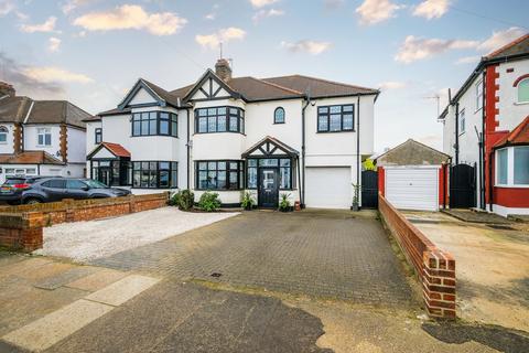 5 bedroom semi-detached house for sale - Ilford IG5