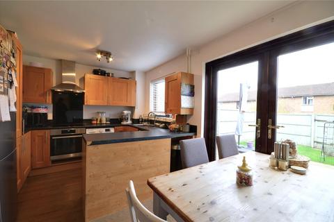 5 Regal Drive, East Grinstead, RH19 4SB