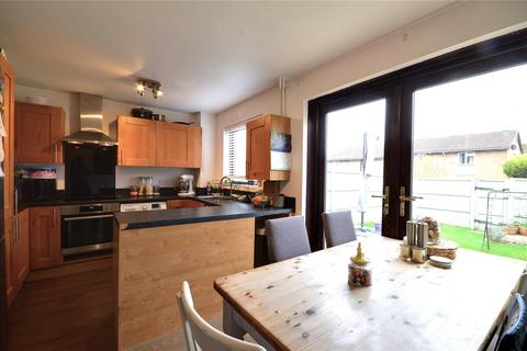 5 Regal Drive, East Grinstead, RH19 4SB
