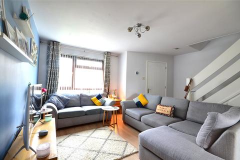 5 Regal Drive, East Grinstead, RH19 4SB