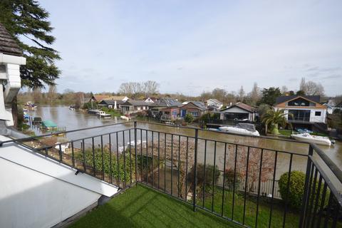21 Riversdale Road, Thames Ditton, KT7 0QN
