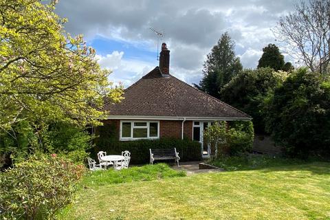 2 bedroom bungalow for sale, Hillary Road, Farnham, Surrey, GU9