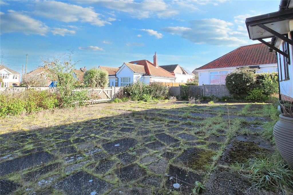 Garden/Parking
