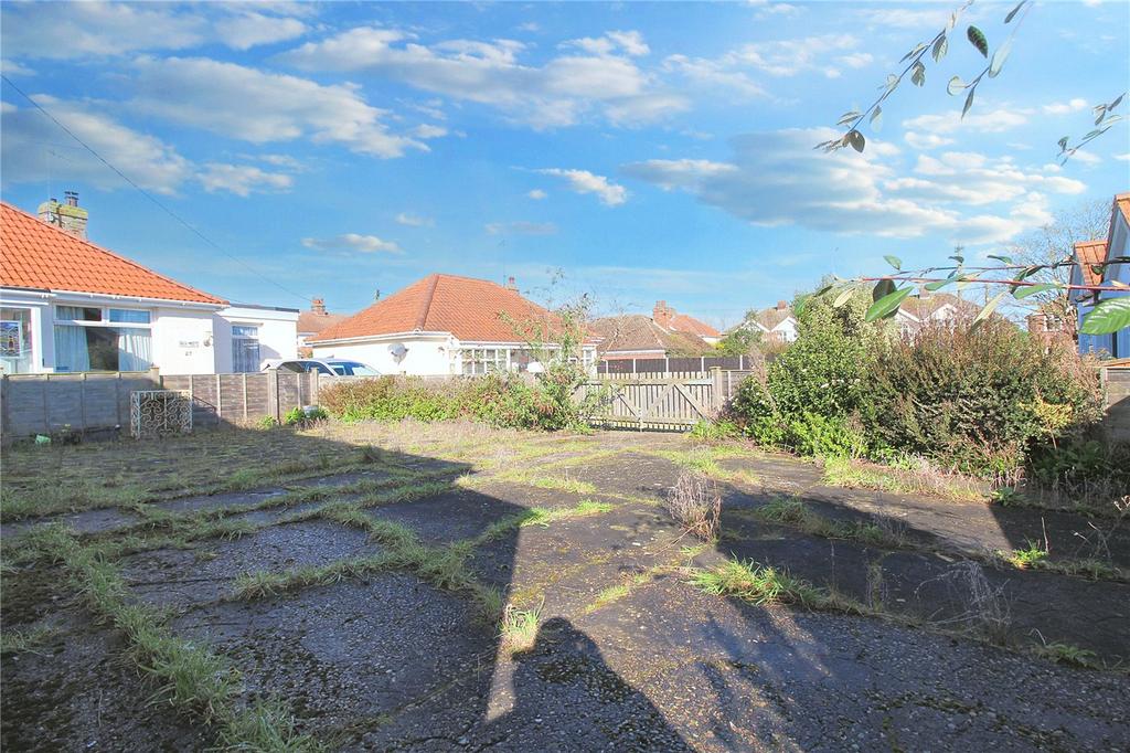 Garden/Parking