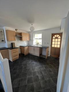 4 bedroom terraced house to rent - Clarendon Road, Dover CT17