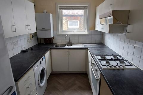3 bedroom flat to rent - Walthamstow E17