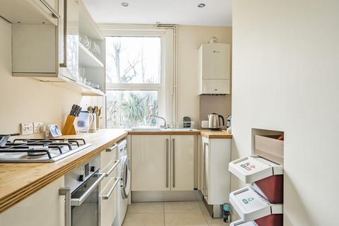 12a Burnhill Road, Beckenham, BR3 3LA