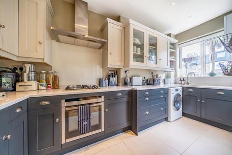 34 Kingsley Road, London, SW19 8HF