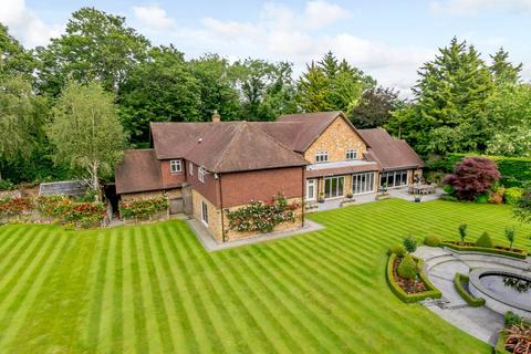 Lower Plantation, Loudwater, Rickmansworth, Hertfordshire, WD3