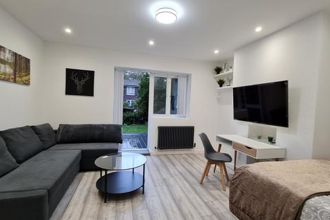 1 bedroom flat to rent - Burgess Street, London E14