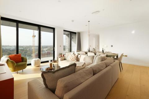 3 bedroom flat to rent, Camley Street, London, N1C.