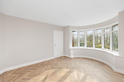 3 bedroom semi-detached house for sale, West Avenue, Salfords, Surrey, RH1