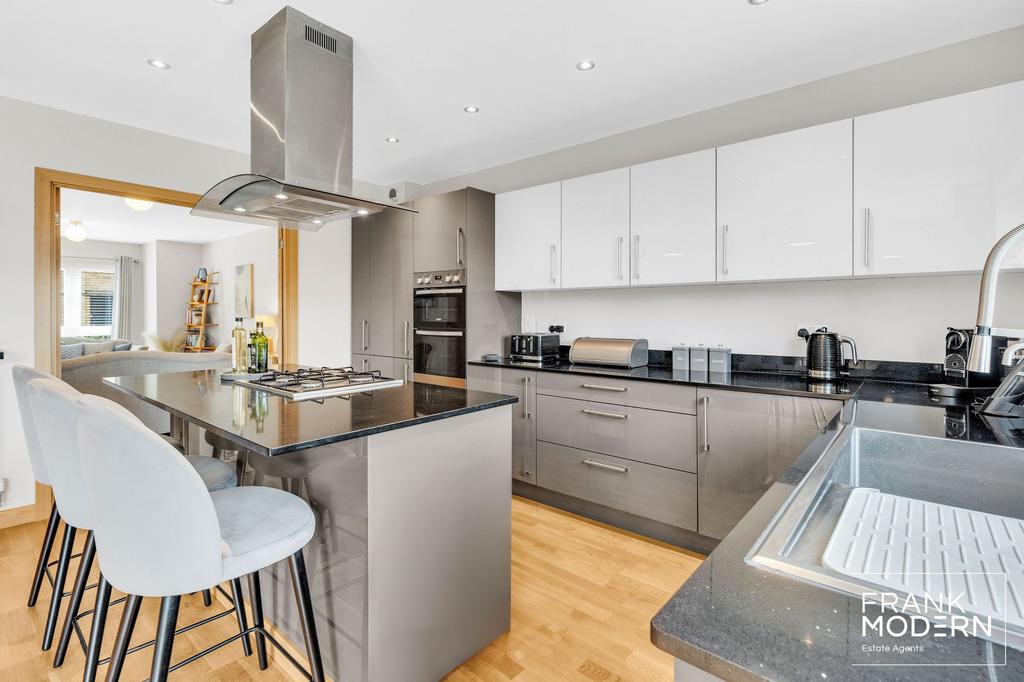 Kitchen / Diner
