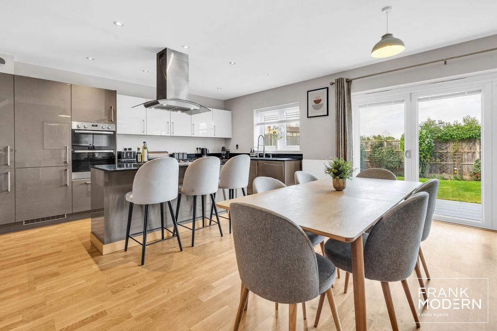 Kitchen / Diner