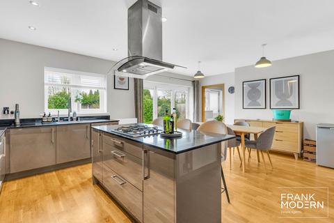 29 Marchment Square, Peterborough, PE3 6QR