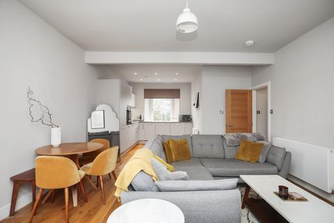 3 bedroom flat for sale, 78 Main Street, Edinburgh, EH4 5AB