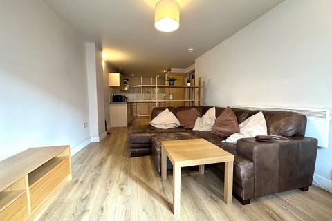 2 bedroom flat to rent - Little Neville Street, Leeds, UK, LS1