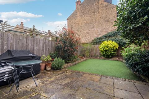 18 Sainfoin Road, London, SW17 8EP