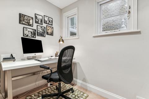 18 Sainfoin Road, London, SW17 8EP