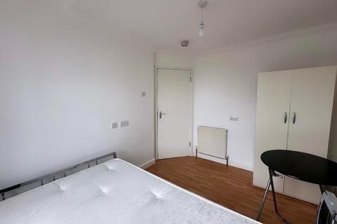1 bedroom in a house share to rent - Torrens Road, London E15