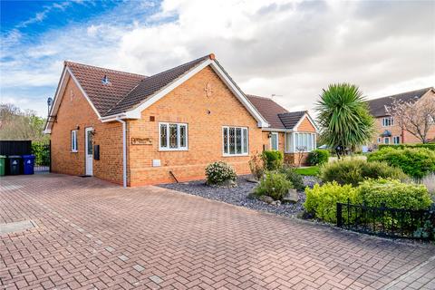 2 bedroom bungalow for sale, Emmanuel Court, Grimsby, Lincolnshire, DN34