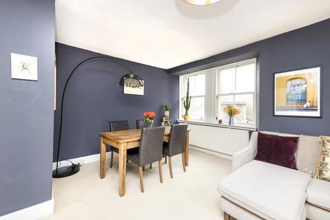 2 bedroom flat for sale - 11e/2 Ravelston Park, Ravelston, Edinburgh, EH4 3DX