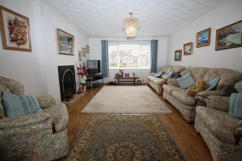 4 bedroom bungalow for sale, Routland Close, Wragby, Market Rasen, Lincolnshire, LN8 5SN