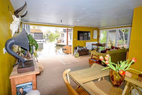 2 bedroom houseboat for sale, Taggs Island, Hampton TW12