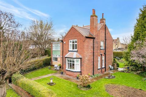 5 bedroom detached house for sale, Wetherby, Chestnut Avenue, LS22