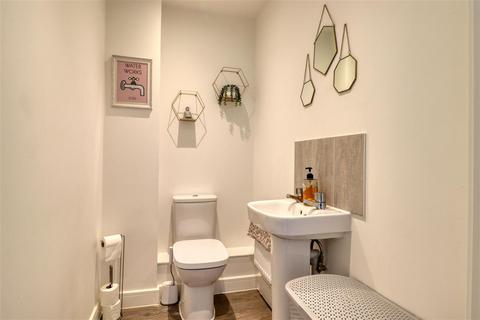 23 Honeypot Way, Walton On The Naze, CO14 8FH