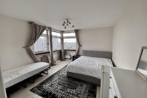 2 bedroom flat for sale - Porchester Court, Hyde Park Crescent, Marylebone W2