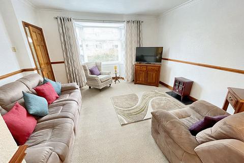 2 bedroom semi-detached house for sale - Harton Rise, Harton, South Shields, Tyne and Wear, NE34 6DY