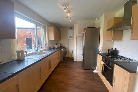 4 bedroom semi-detached house for sale, Beaufort Road, Ashton-under-Lyne