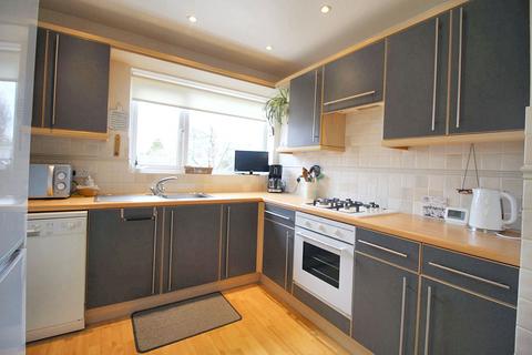 3 bedroom bungalow for sale - Canterbury Way, Wideopen, Newcastle Upon Tyne, England, NE13 6JN