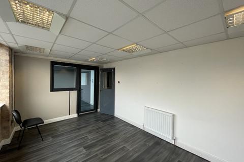 Office to rent, Office 1 and 2 (First Floor) Unit 2, Victoria Road, Stoke-on-Trent, ST4 2HS