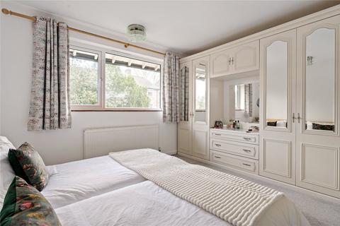 28 Canonbury Park North, London, N1 2JT