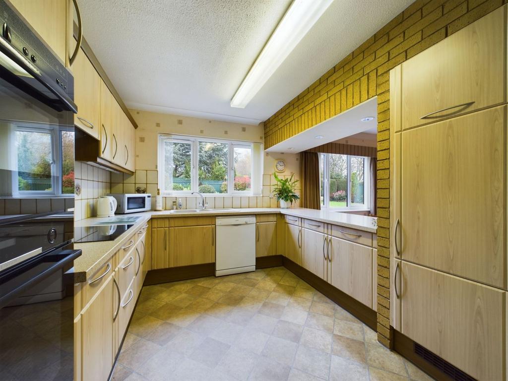 Kitchen / breakfast room