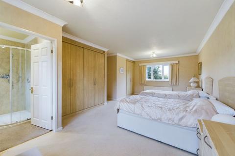 24 Edgemont Road, Northampton, NN3 3DF