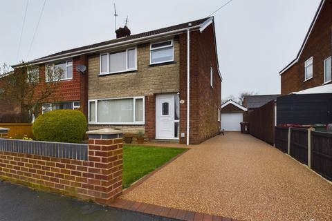 3 bedroom semi-detached house for sale, Manlake Avenue, Scunthorpe DN15