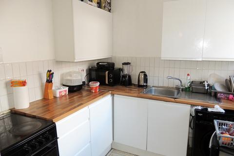 2 bedroom end of terrace house for sale, Holmfield Avenue, Moston