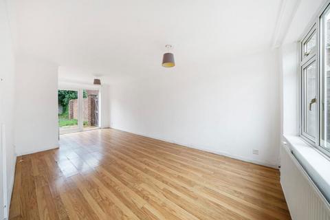 2 bedroom semi-detached house for sale, Hengrove Crescent, Ashford, ,, TW15 3DG
