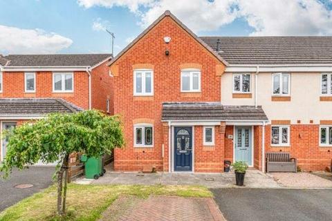 3 bedroom end of terrace house for sale, Valencia Road, Bromsgrove B60