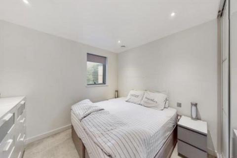 2 bedroom flat to rent - Drayton Court, Hope Close, London NW4