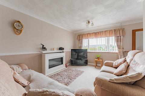 3 bedroom semi-detached house for sale - Woodhill Rise, Norwich