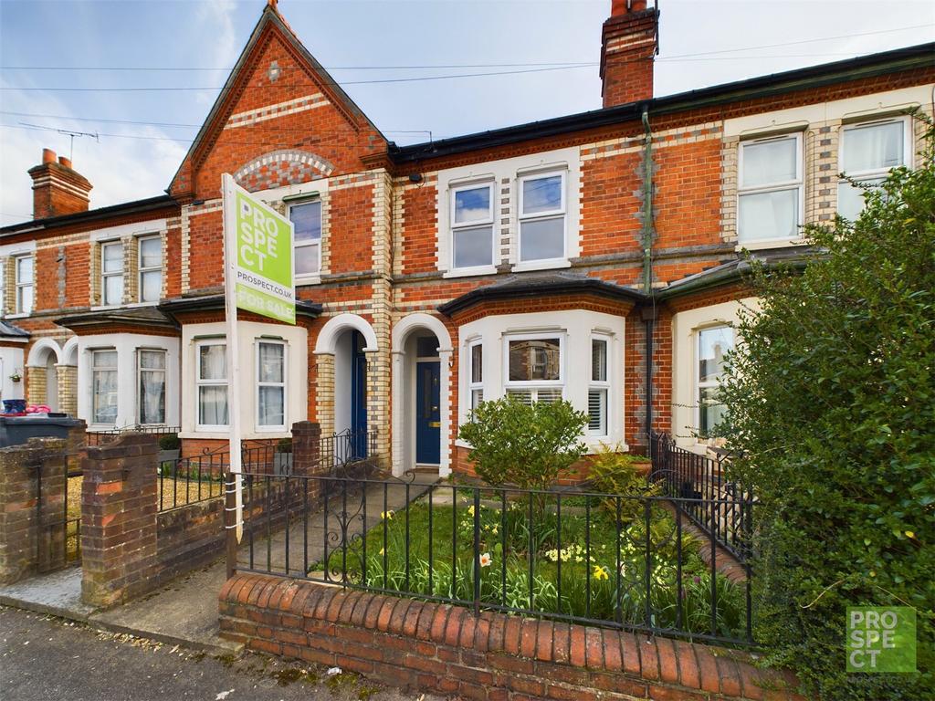 Liverpool Road, Reading, Berkshire, RG1 3 bed terraced house for sale £400,000
