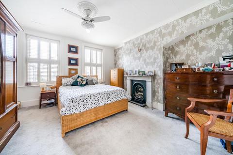 6 Cedars Road, Beckenham, BR3 4JF