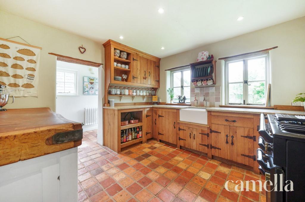 Colerne, Chippenham SN14 2 bed cottage for sale £425,000