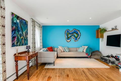 5 bedroom end of terrace house for sale, Bramalea Close, Highgate