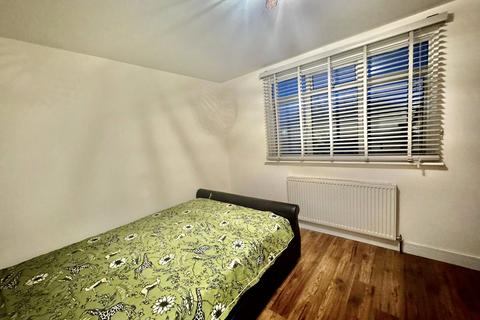 1 bedroom in a house share to rent, Bromley, Bromley BR2