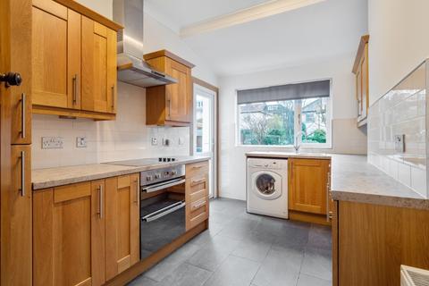 3 bedroom semi-detached bungalow to rent - Merrycroft Avenue, Giffnock, Glasgow, G46 6DA